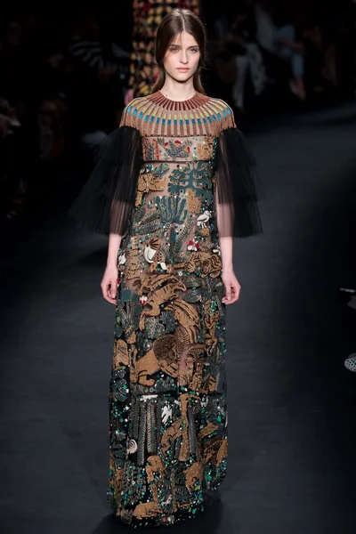 Look 74
